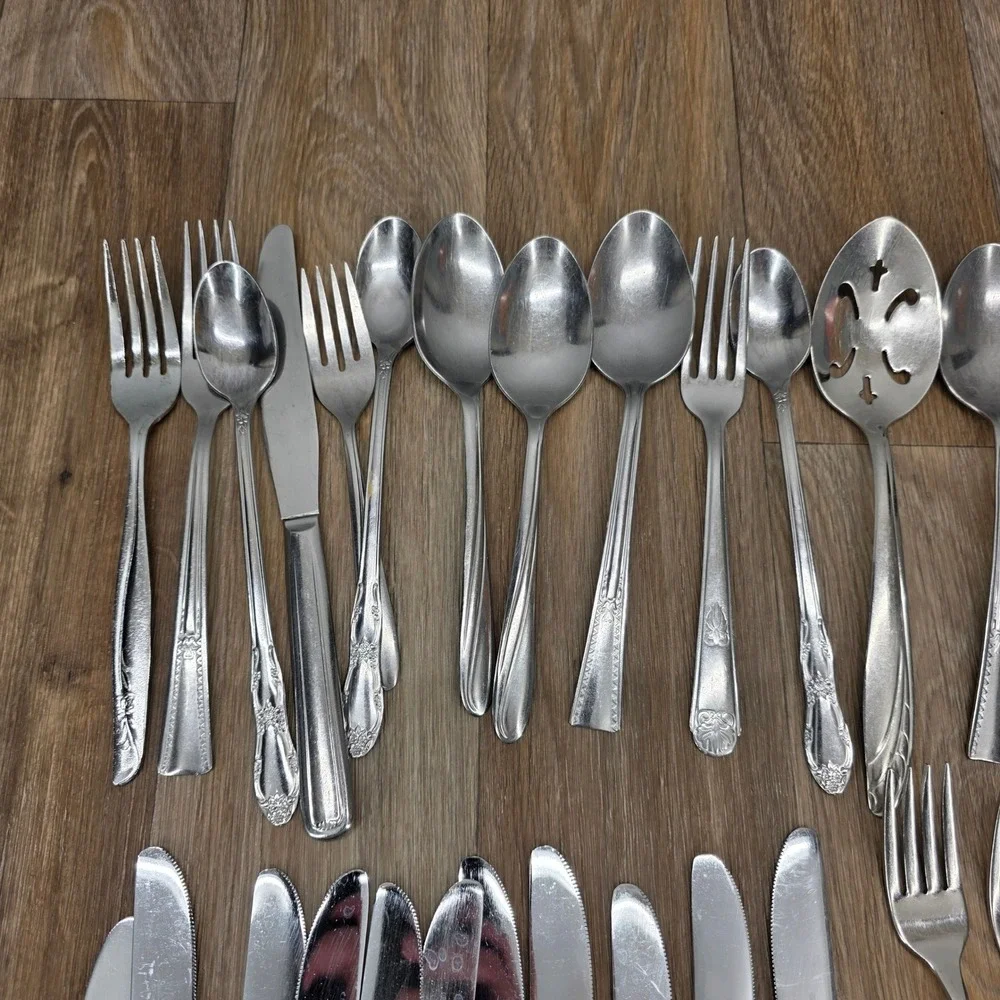 Mixed Stainless Flatware Lot Oneida Ekco Silco Capri Starburst Floral 35pc Japan